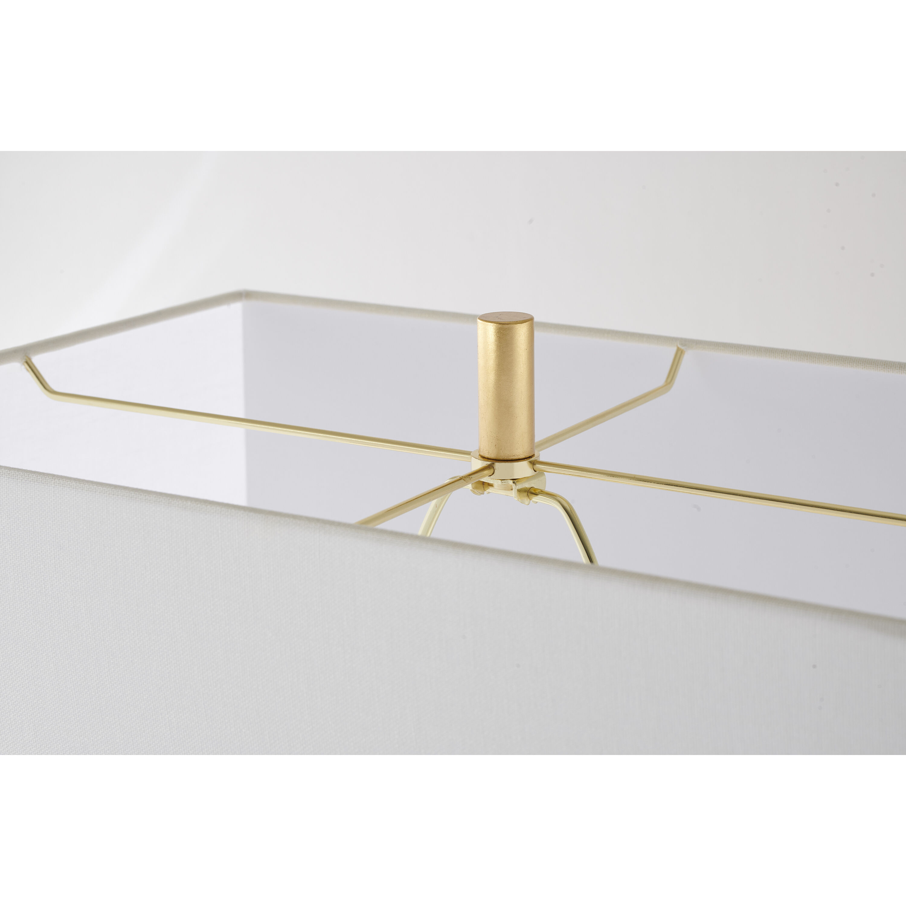 Canada 30.5 inch 100.00 watt Gold Table Lamp Portable Light